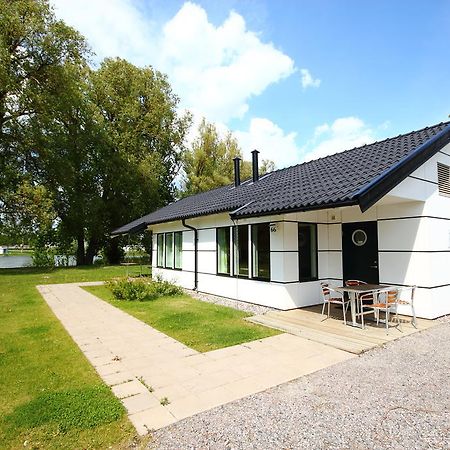 Gustavsvik Stugby & Camping Orebro Ruang foto