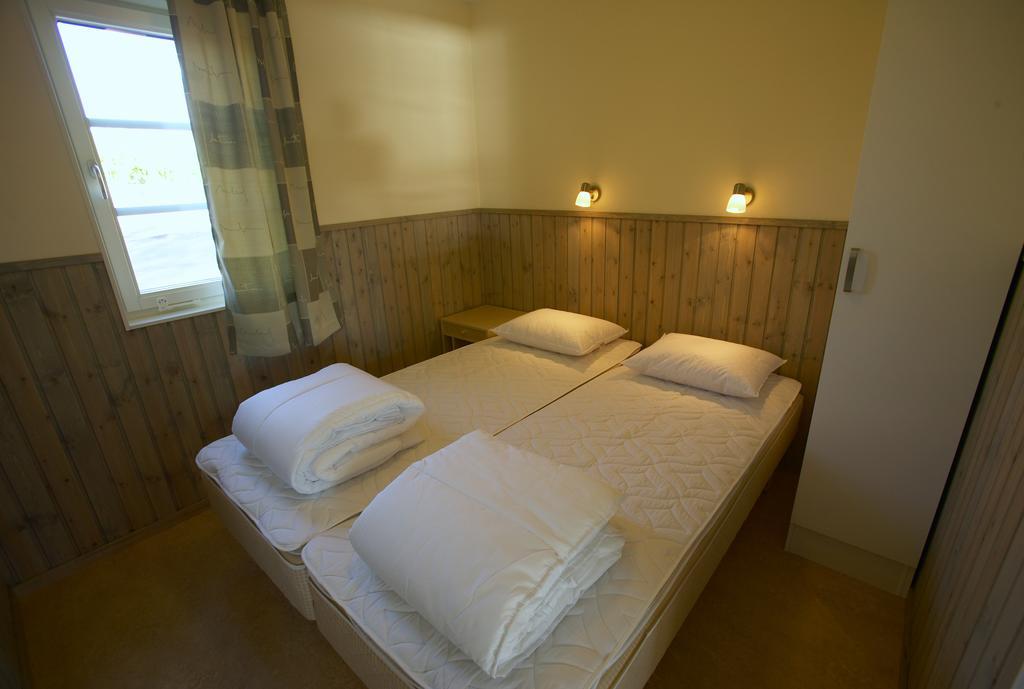Gustavsvik Stugby & Camping Orebro Ruang foto